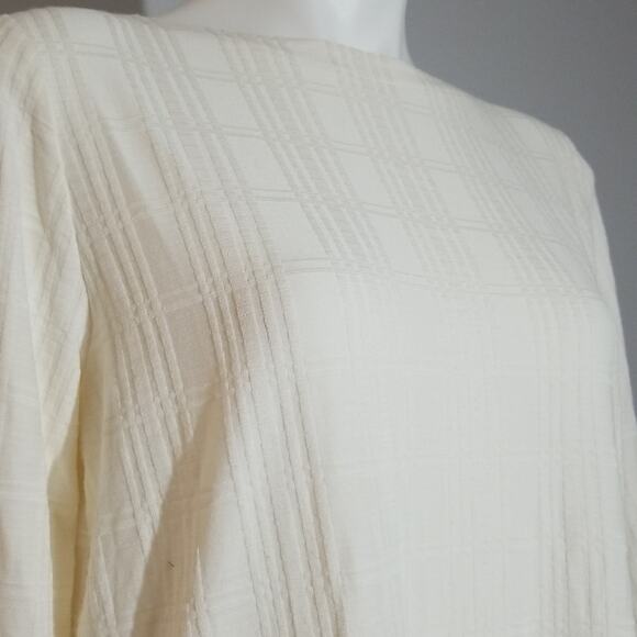 J. Jill Wearever Collection Ivory Tunic Blouse - Picture 2 of 7